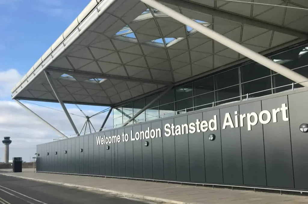 Lyndhurst To Stansted Airport Transfers