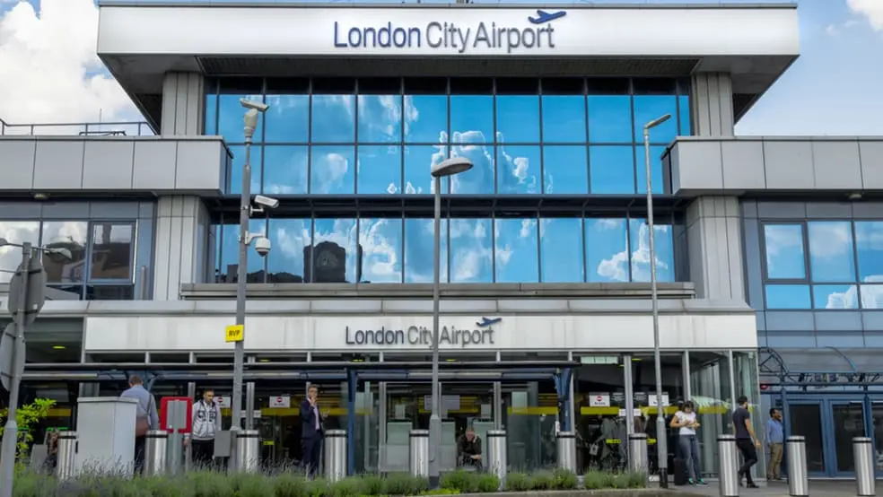 Lyndhurst To London City Airport Transfers